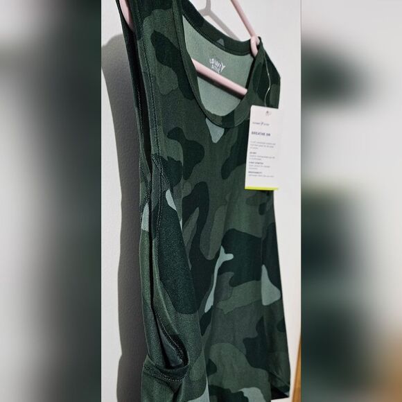 Old Navy Active Army Print Tank Top L (10-12) girls NWT - Picture 3 of 4